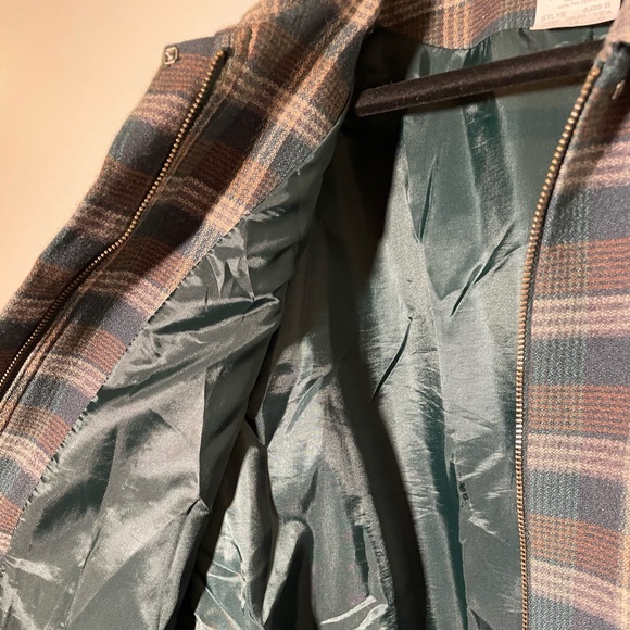 Vintage Green Plaid Wool Coat - Picture 6 of 9